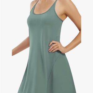 Elegant Green Sleeveless Dress